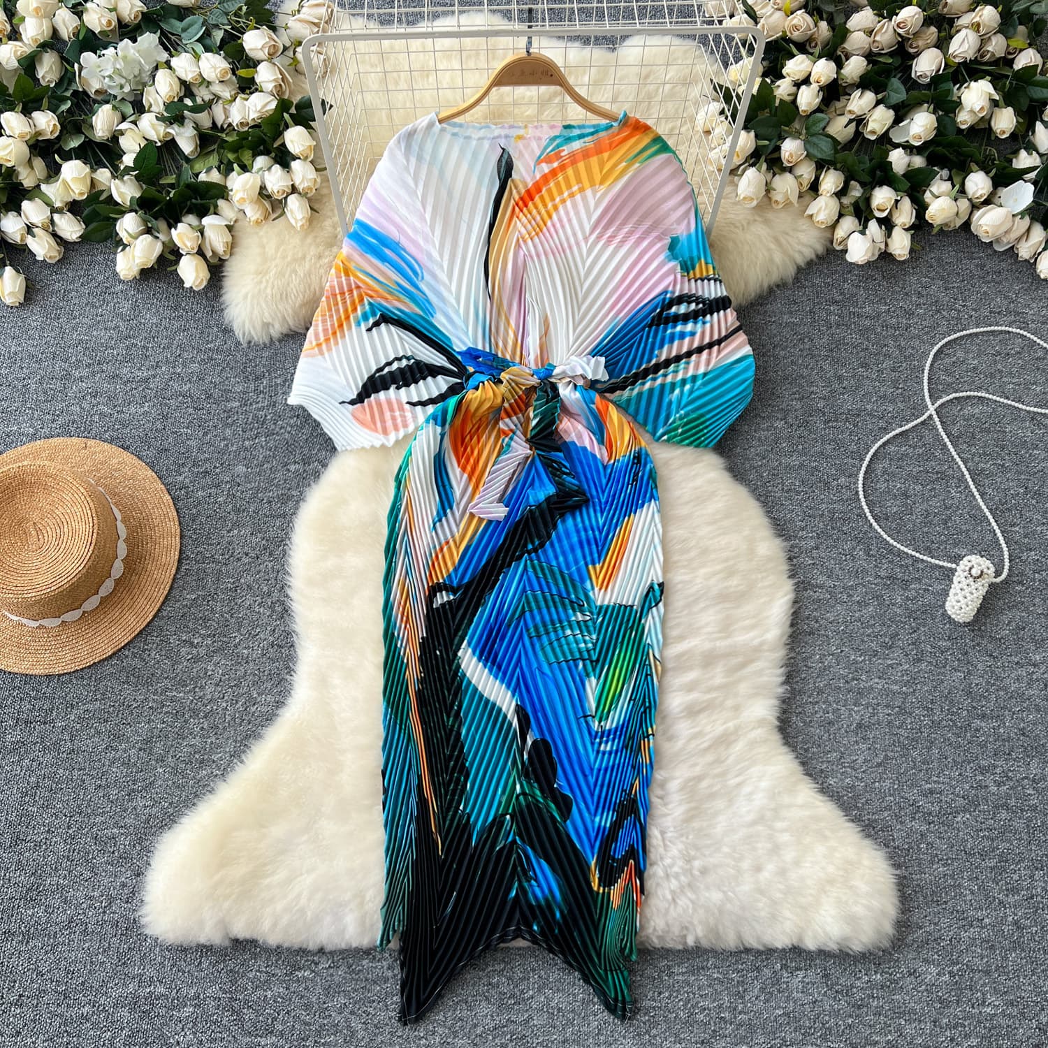 A Niche High-end With Women's Design Sense, Tied Waist, Bat Sleeves, Pleated Printing, Irregular Dress Skirt