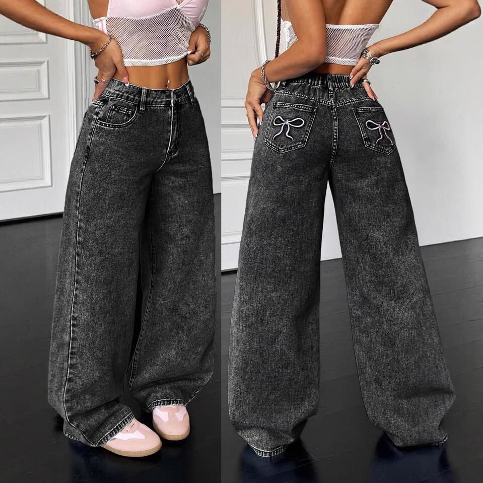 Vintage High-Waisted Jeans – 90s Retro Straight Leg (Black, Non-Stretch Cotton, Unisex Fit S-XL, Washed & Embroidered Detail)