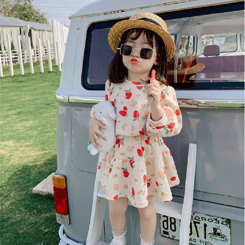 Romanbaby Baby Girls Clothes Sets Autumn Spring Kids Tops Cartoon Strawberry Sweater Skirt 2 Piece 3-7 Years Children Set