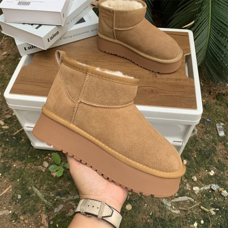 Leather Sole Height Increasing Snow Boots Women, Simple Style, Short Tube With Thick Fleece For Warmth, Same Style As