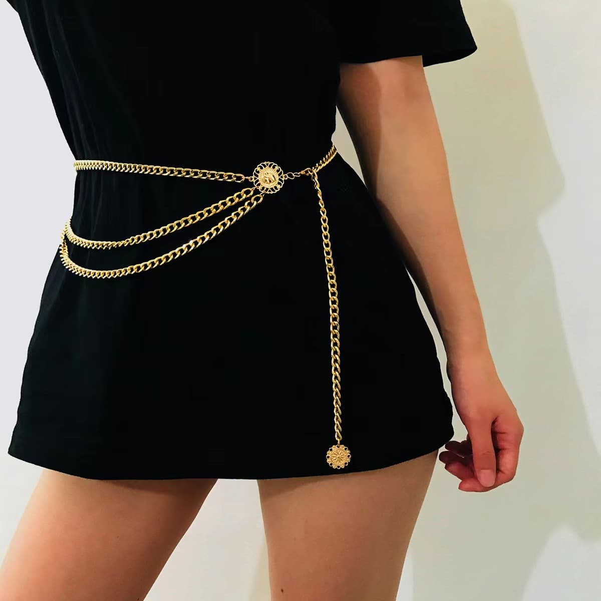 Unisex Alloy multi-layer exaggerated body chain women's trend Queen head retro street photo belt chain