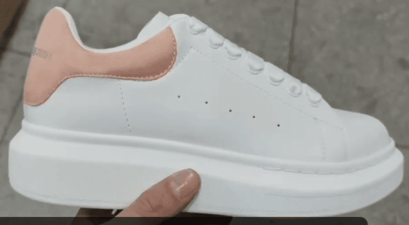 Alexander Mcqueen Printemps Et Été Nouvelle Tendance De La Mode Unisexe Blanc Noir Chaussures Semelle Épaisse Chaussures De Sport Décontractées