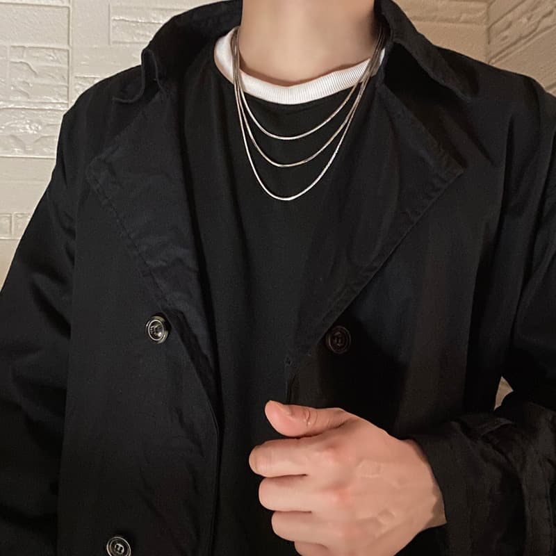 Cold Style Simple Temperament Titanium Steel Trend Hip Hop Personality Necklace Short Thin Chain Men And Women Square Snake Chain Clavicle Necklace