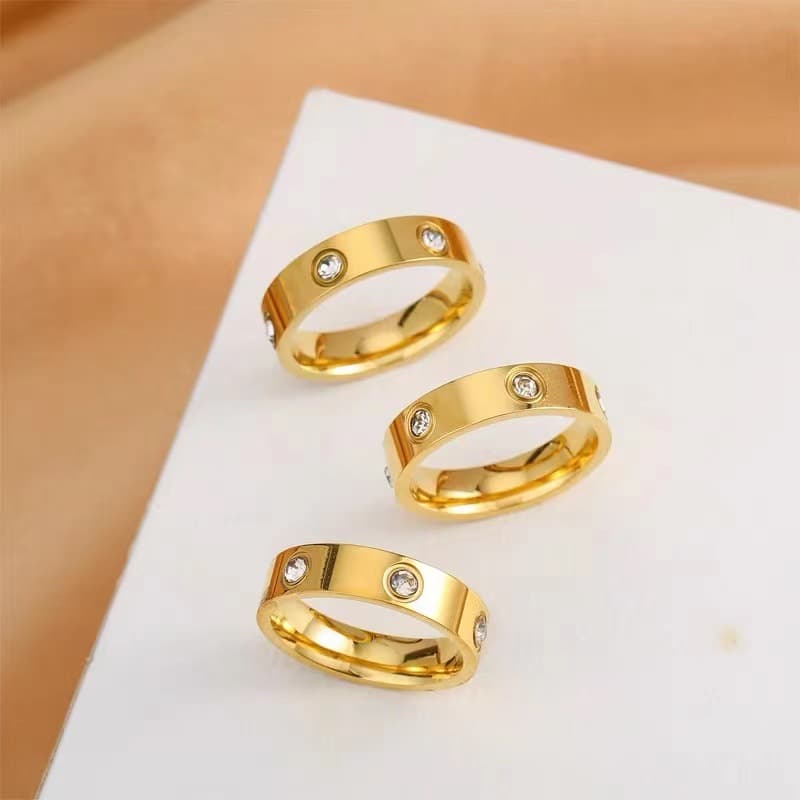 Fashionable Elegant Luxury Style Simple High-end Sense Diamond-studded For Women Gold Color Versatile Titanium Steel