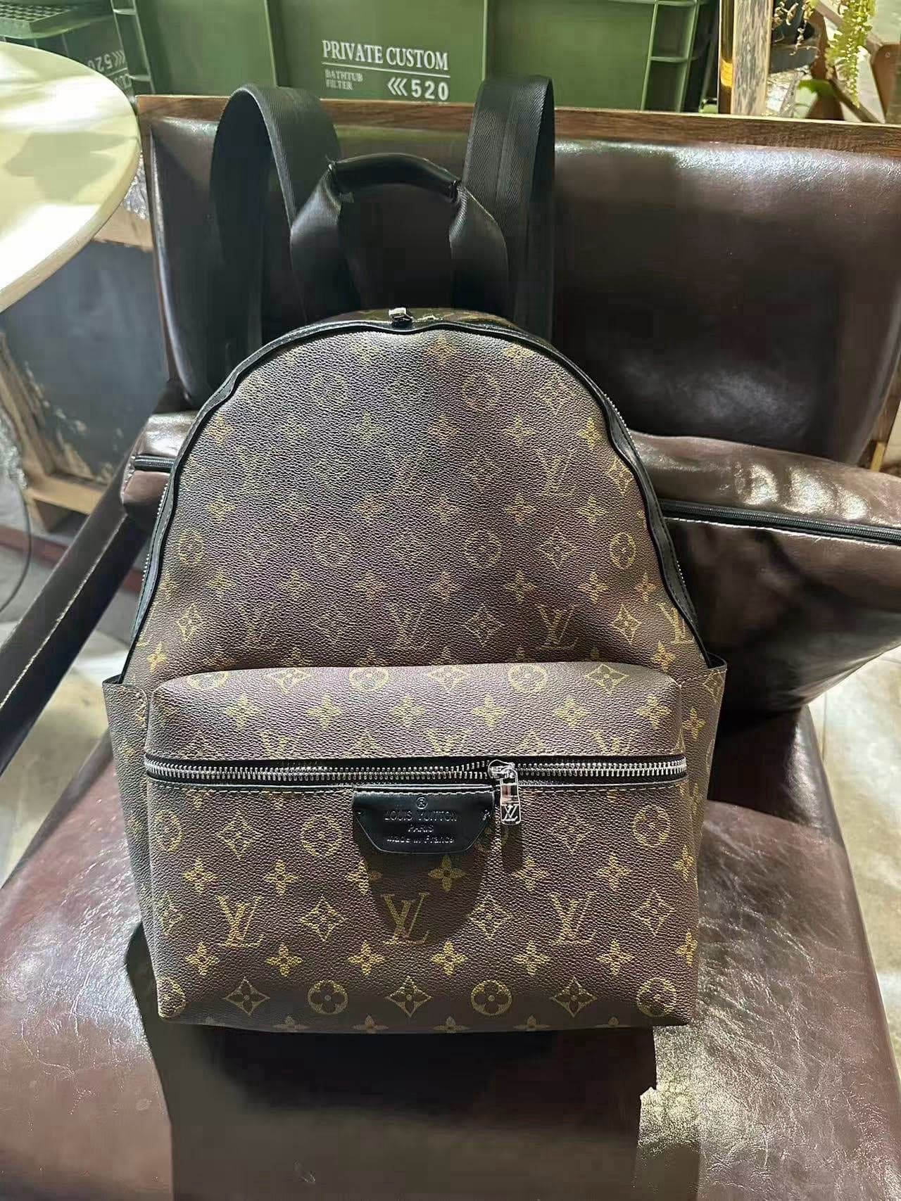 Sac à dos décontracté en similicuir à plusieurs compartiments et bretelles réglables pour homme, idéal pour une utilisation quotidienne en ext