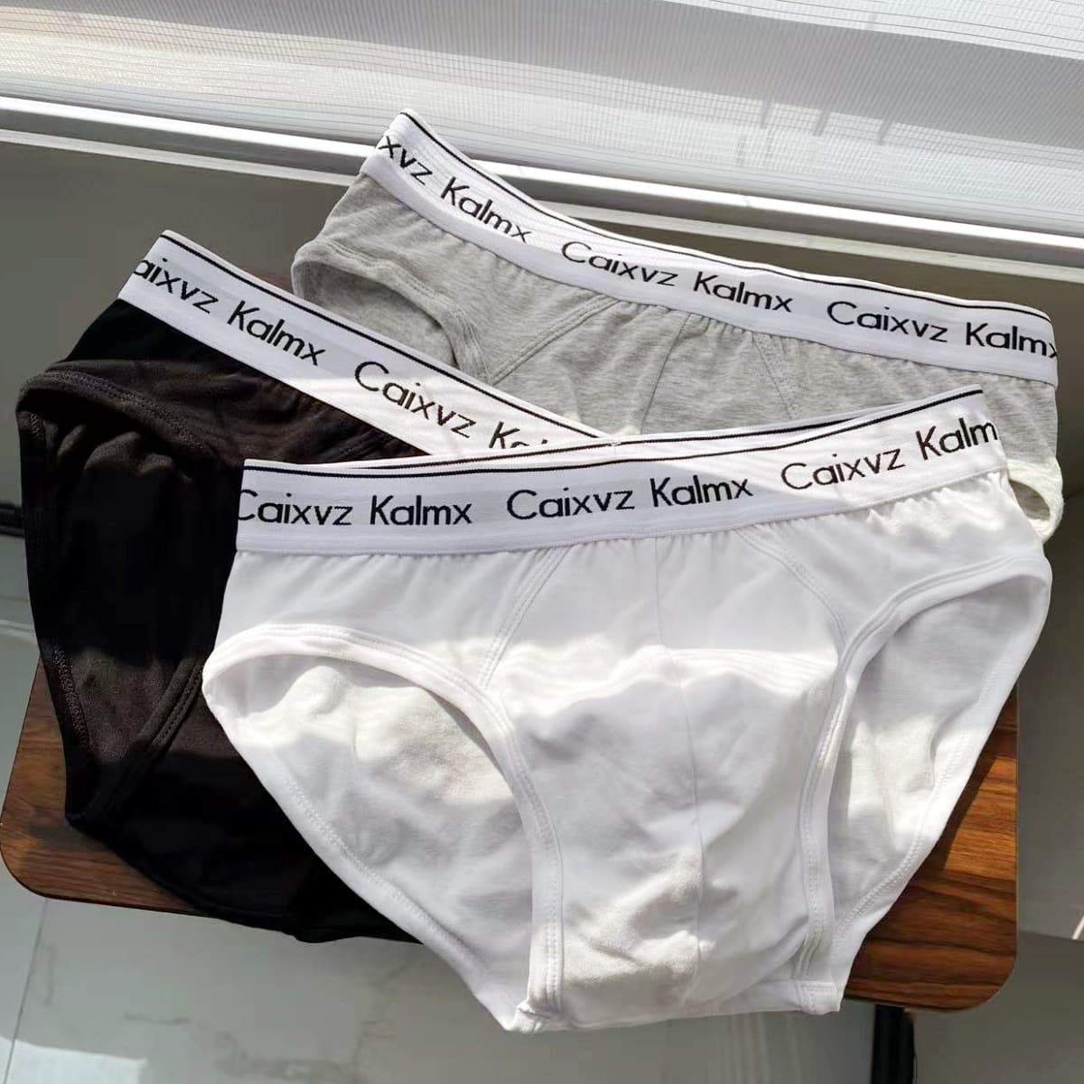 Men's Briefs Pure Cotton Mid Waist Sexy Large U Convex Comfortable Breathable Youth Sports Briefs