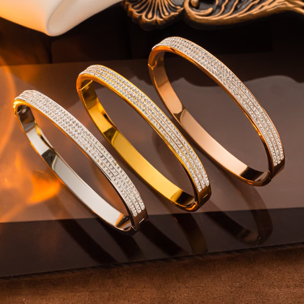 Titanium steel rose gold-plated three-row diamond bracelet women's version of the bracelet simple jewelry jewelry