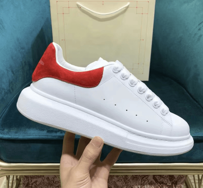 Alexander McQueen.Printemps et été nouvelle tendance de la mode chaussures blanches unisexes semelle épaisse chaussures de sport décontractées c