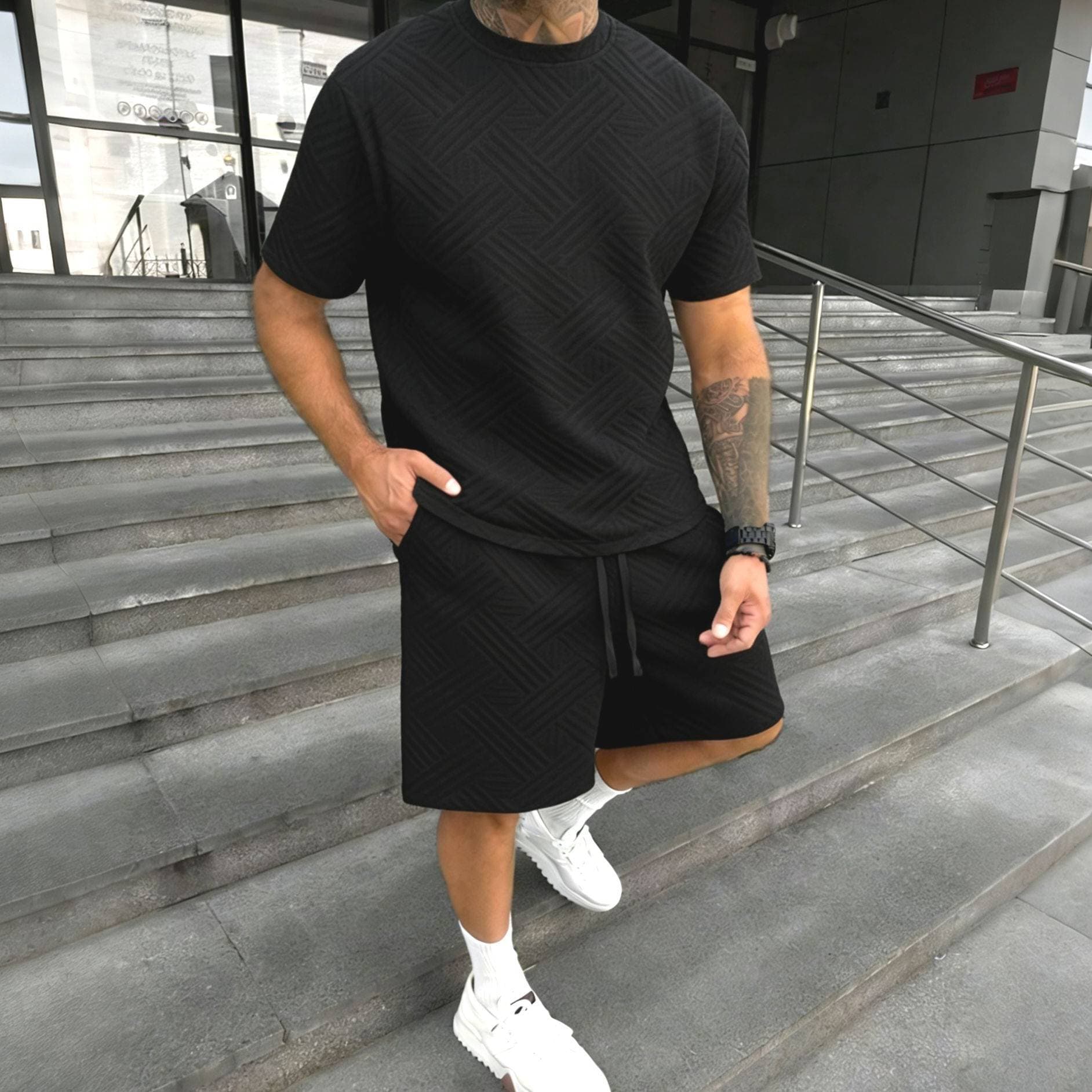 ​​Men's Solid Jacquard Short-Sleeve T-Shirt & Shorts Set – Casual Spring Outfit​​