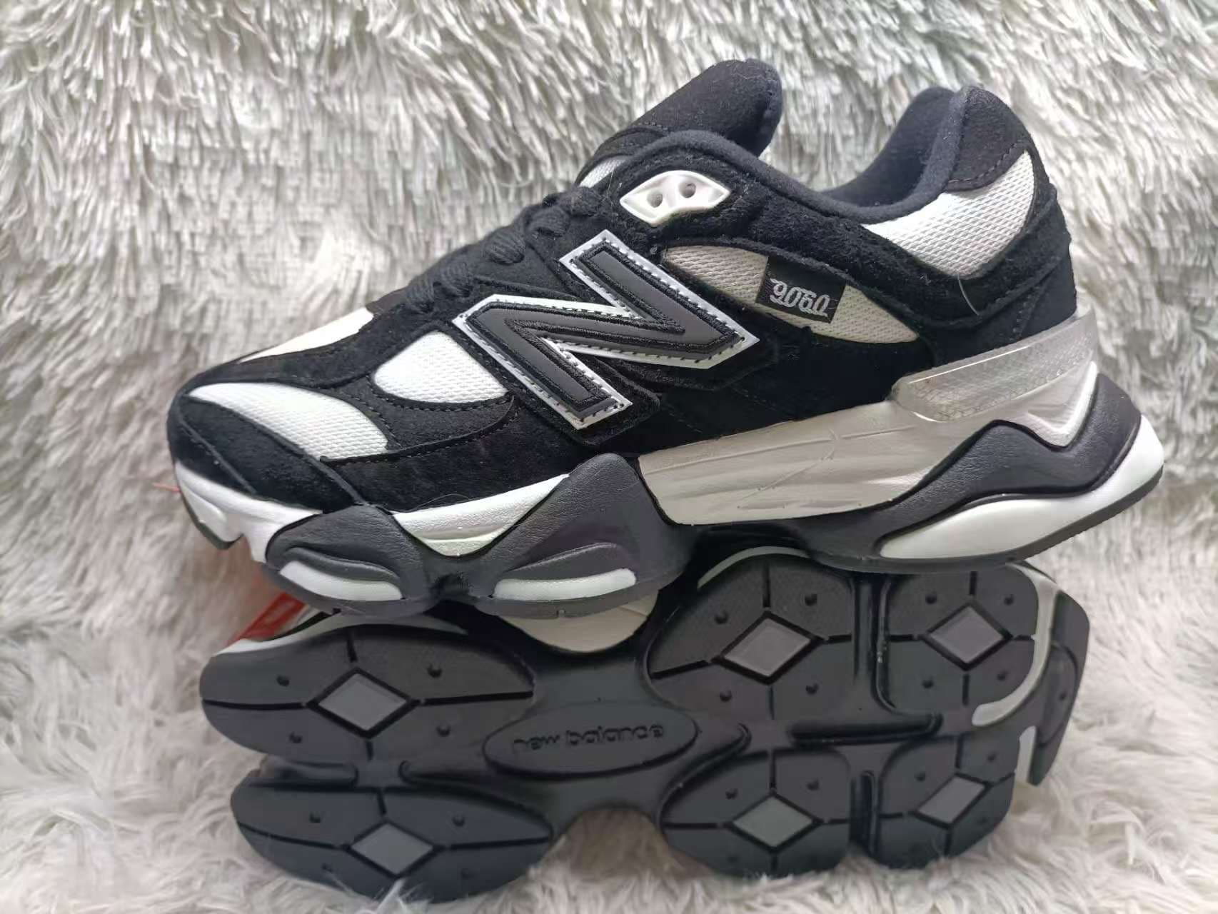 Baskets unisexes NewBalance NB9060 pour couples, style rétro décontracté, pour la course lente, style « papa ».