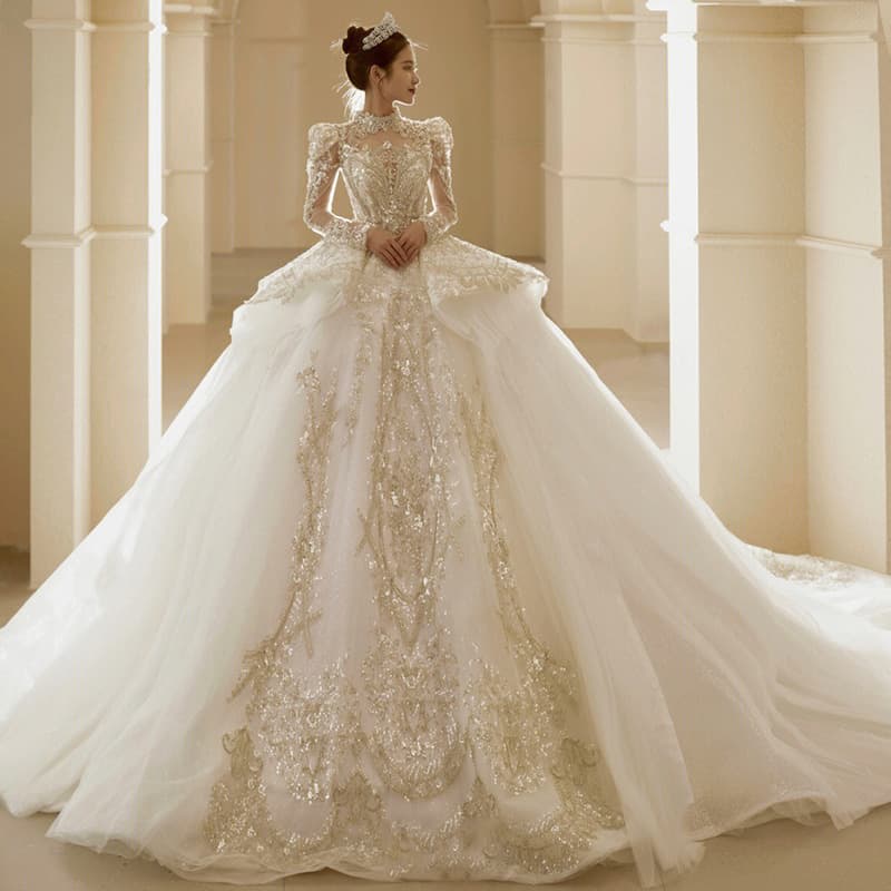 Women's Clothing New Bride French Retro Light Luxury Niche High End Advanced Travel Photography Long Tail Main Yarn Female