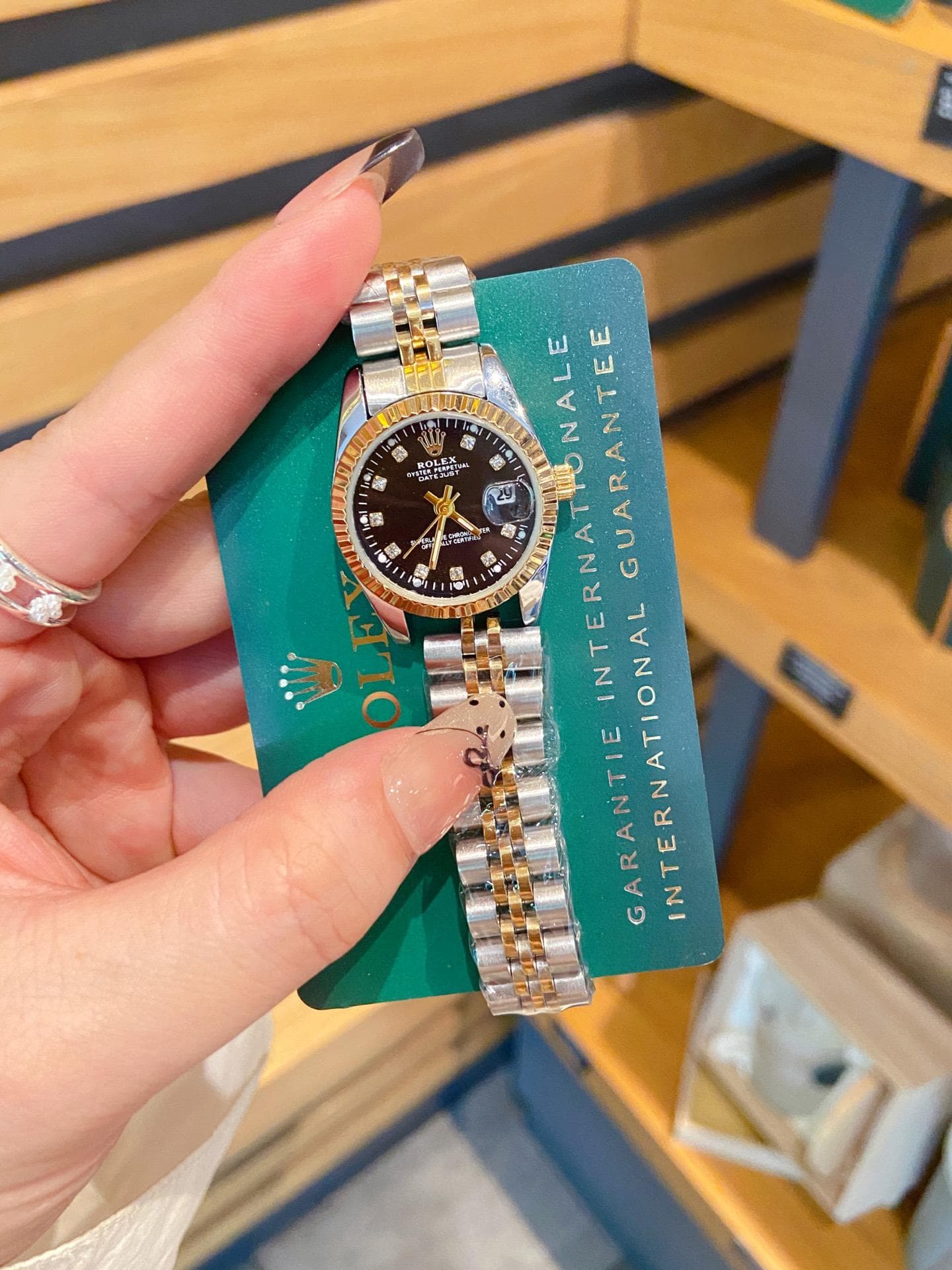 Montre à quartz calendrier pour femme en acier inoxydable, édition limitée AAA, style décontracté et tendance, 3 aiguilles.