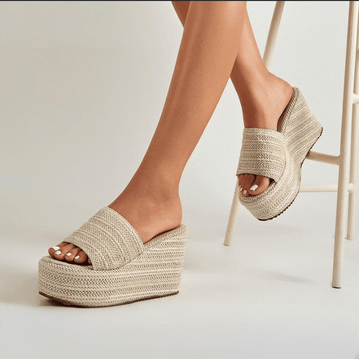Women’s Shoes spring and summer new thick soled slippers, thick heeled wedge heeled sandals for women platform bottom rope sandals for women