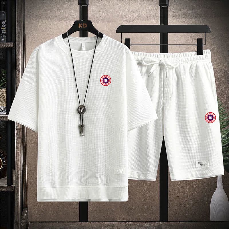 Ensemble t-shirt et short pour homme en maille gaufrée avec carte des États-Unis - Tenue décontractée deux pièces avec coordonnées brodées