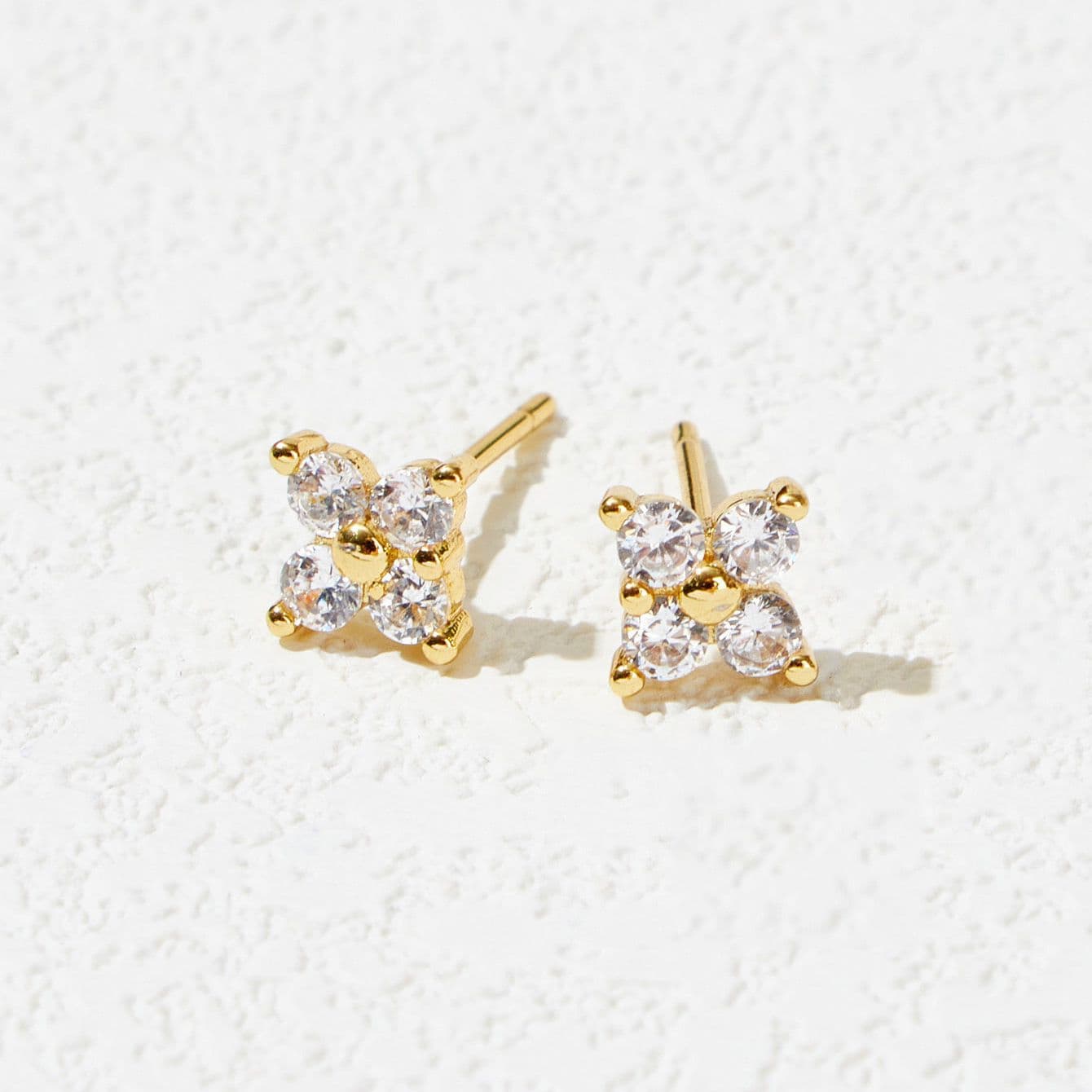 Light luxury style zircon lucky four leaf clover mini exquisite earrings popular jewelry