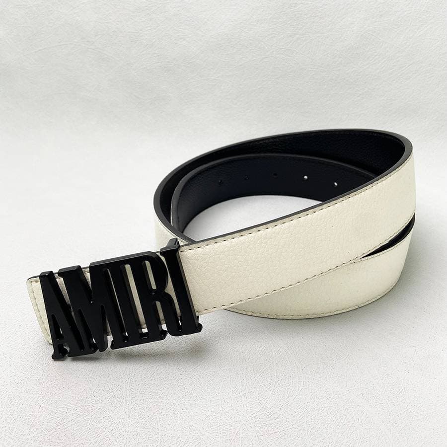 Ceinture classique de haute qualité, polyvalente et durable, pour hommes et femmes.