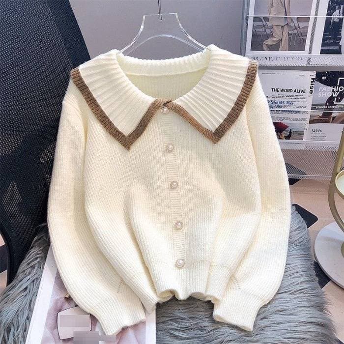 Sweetheart Neckline Knit Cardigan For Women - Soft & Stylish Fall/Winter Pullover With Contrast Color Design