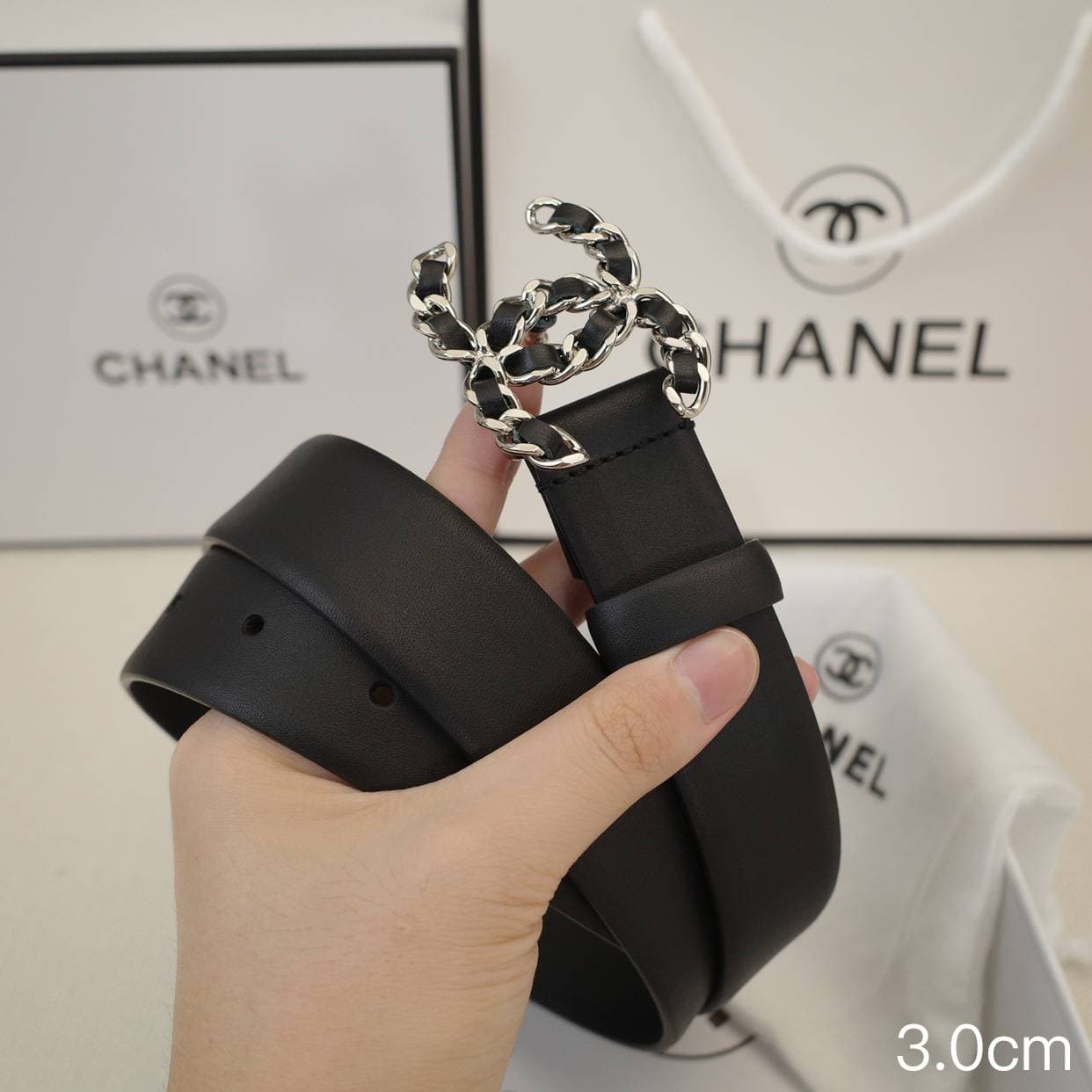 Ceinture classique Chanel en cuir noir avec boucle en métal, sangle ajustable pour femme, largeurs de 2,5 cm et 3 cm, accessoire de mode polyvalent