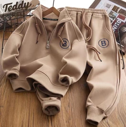 Kid's Clothing New autumn and winter suits cartoon hooded two piece suit plaid