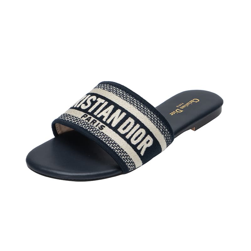 Chaussons confortables 2023, vêtements d'extérieur décontractés, sandales polyvalentes, pantoufles à enfiler à la mode