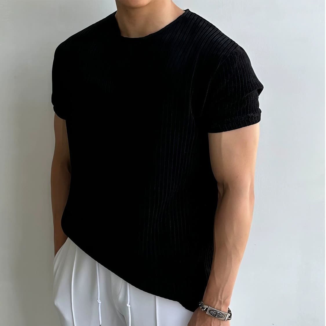 Men's Clothing Summer Thin Knitted T Shirt Breathable Hollow Half Sleeved Shirt Tough Guy Fitness Round Neck Casual Bottoming Shirt