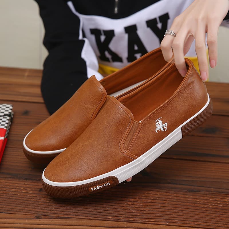 Men's summer slip on white shoes men's flat shoes men's skateboard shoes casual work shoes cross border Southeast Asian shoes
