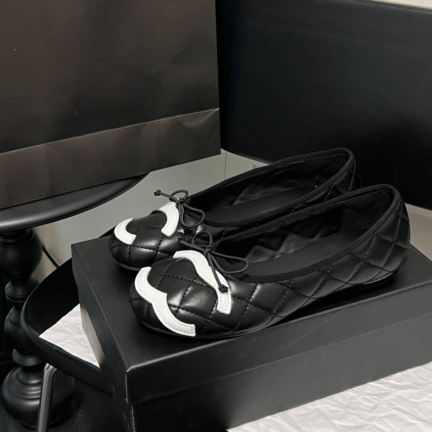 Nouvelle collection printemps-été 2025, modèle C, ballerines plates monoblocs à décolleté bas pour femmes