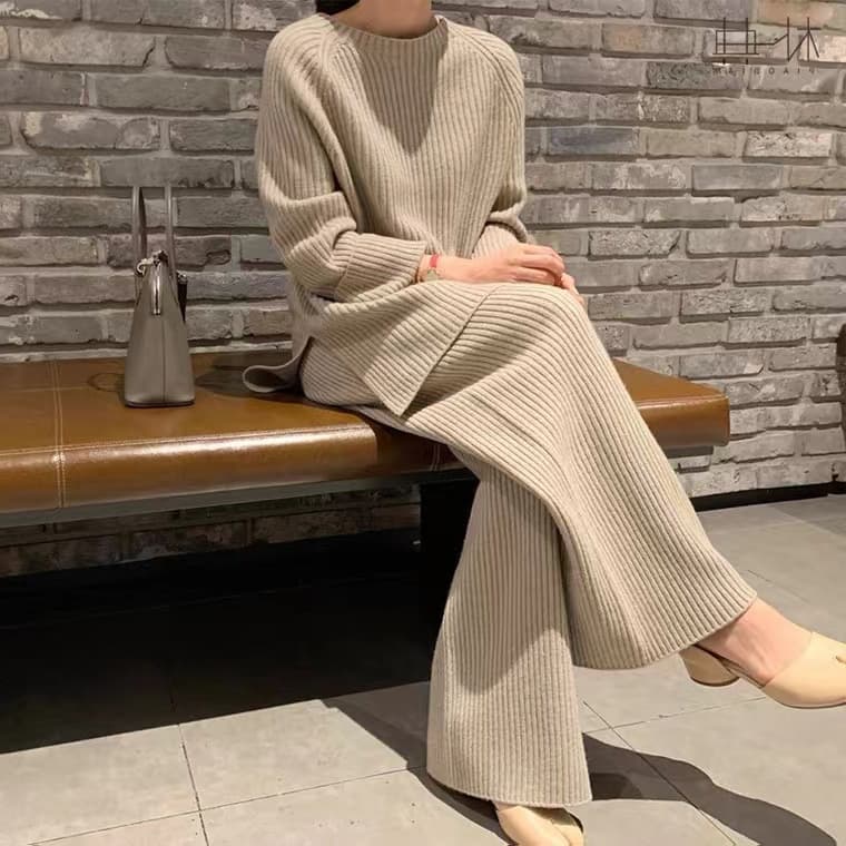 Women's retro loose slit sweater wide leg pants fashion age-reducing knit suit pants