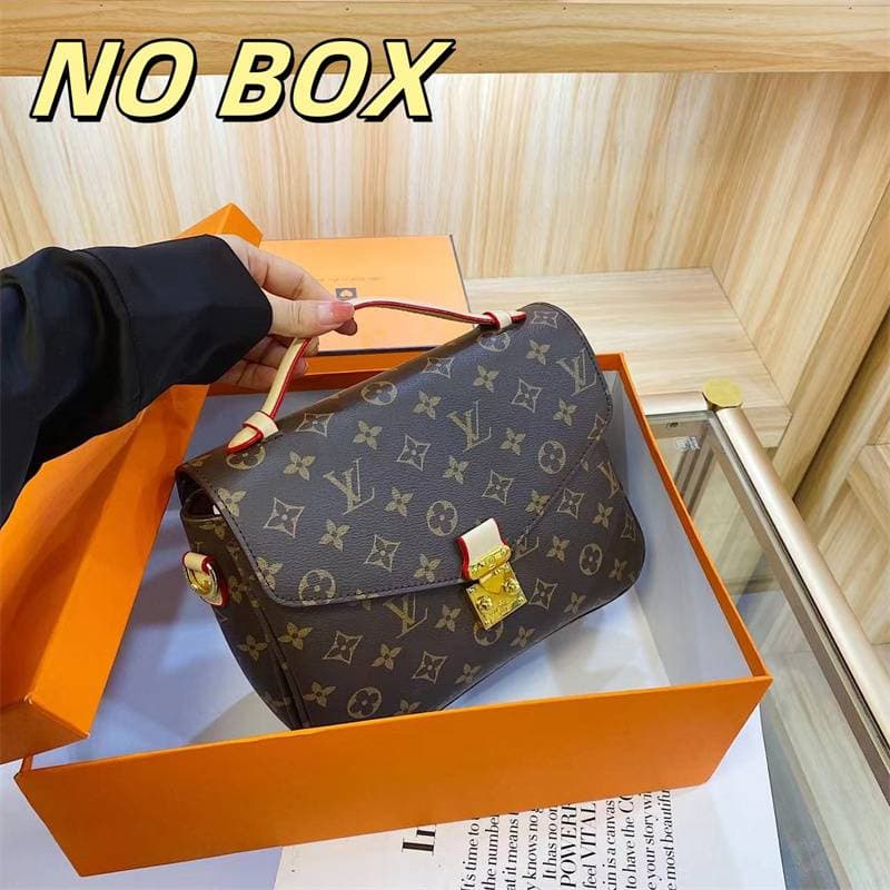 【Louis Vuitton】Sac à rabat pour femme Sac à bandoulière classique à une épaule pour femme de couleur assortie