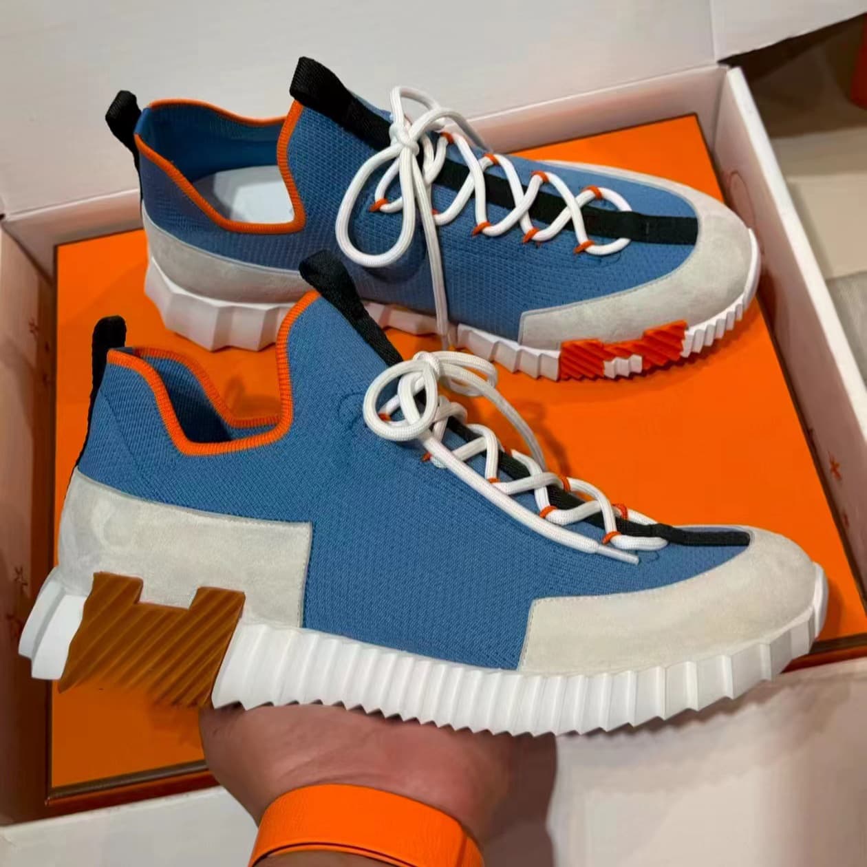 Chaussures de sport décontractées pour hommes, tige tissée, légères, tendance et élégantes, blanches et noires, à lacets, qualité export