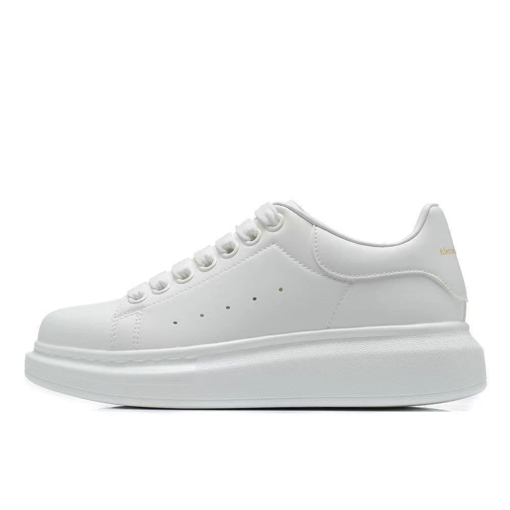 Alexander McQueen.Printemps et été nouvelle tendance de la mode chaussures blanches unisexes semelle épaisse chaussures de sport décontractées c