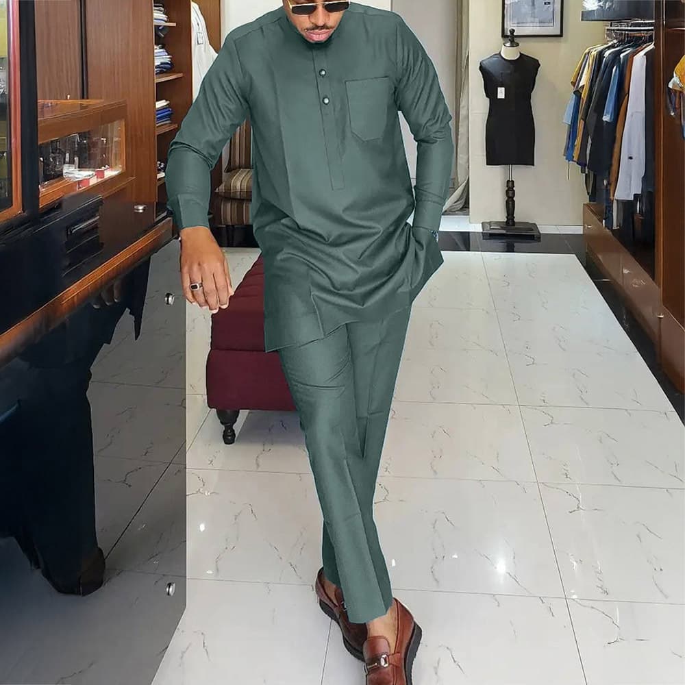 Costume noir africain décontracté brodé pour homme, manches longues, idéal pour les mariages et les banquets.