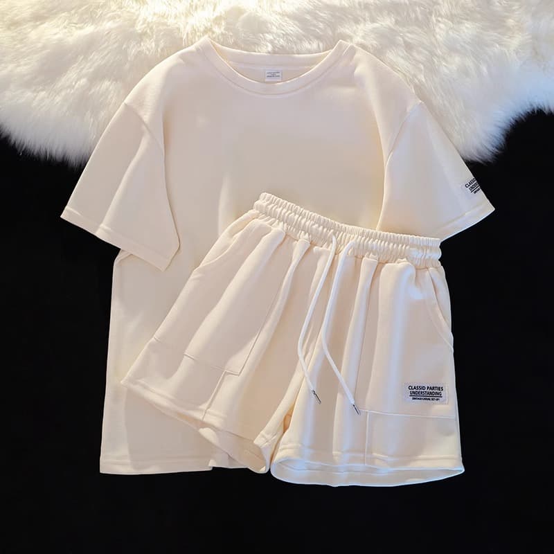 Women's sports suit for women in summer, loose and comfortable shorts, short sleeves, two-piece suit, fashionable and white