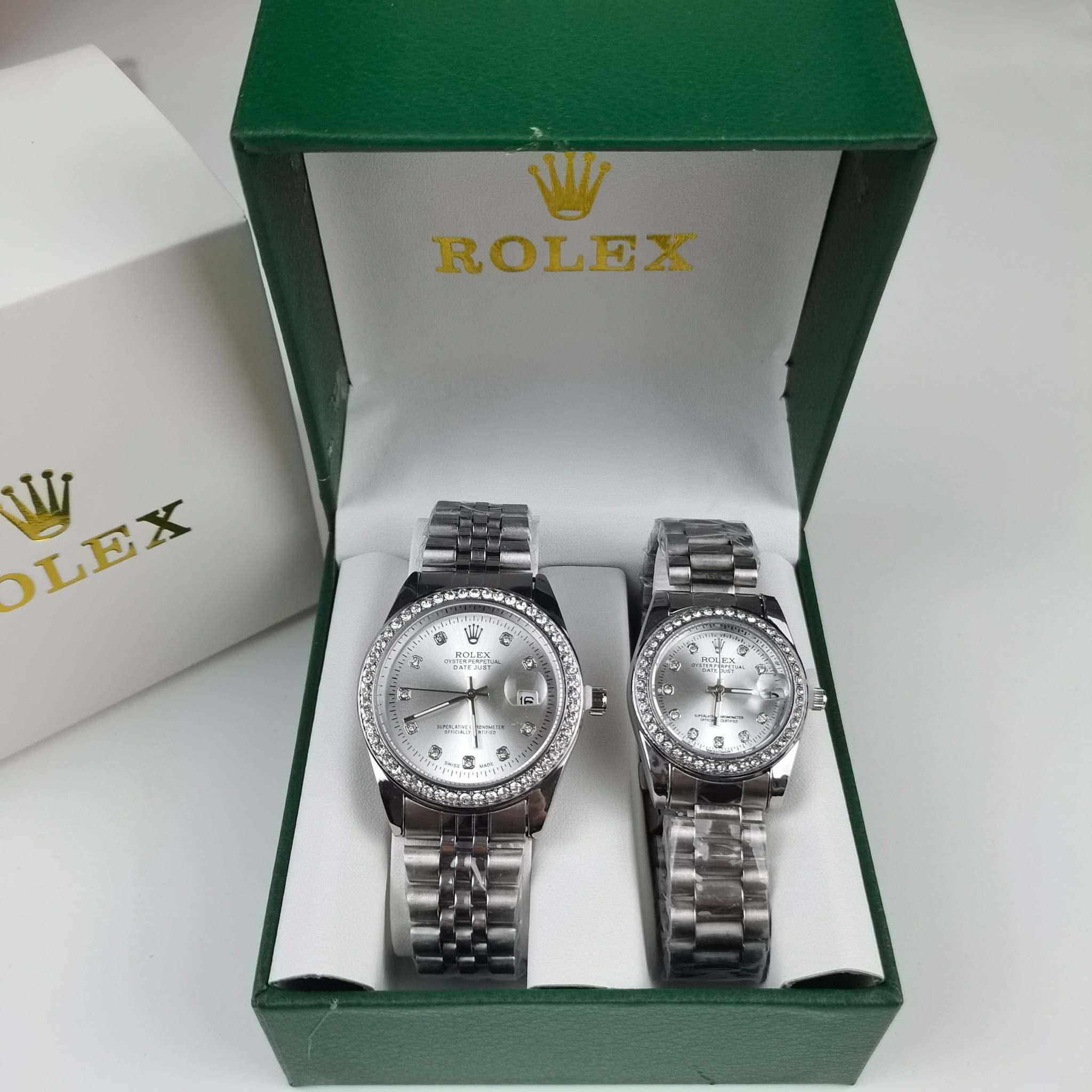 Série Submariner avec cadran calendrier bracelet en acier inoxydable entièrement en métal cadeau quotidien pour cent couples hommes femmes ensembl