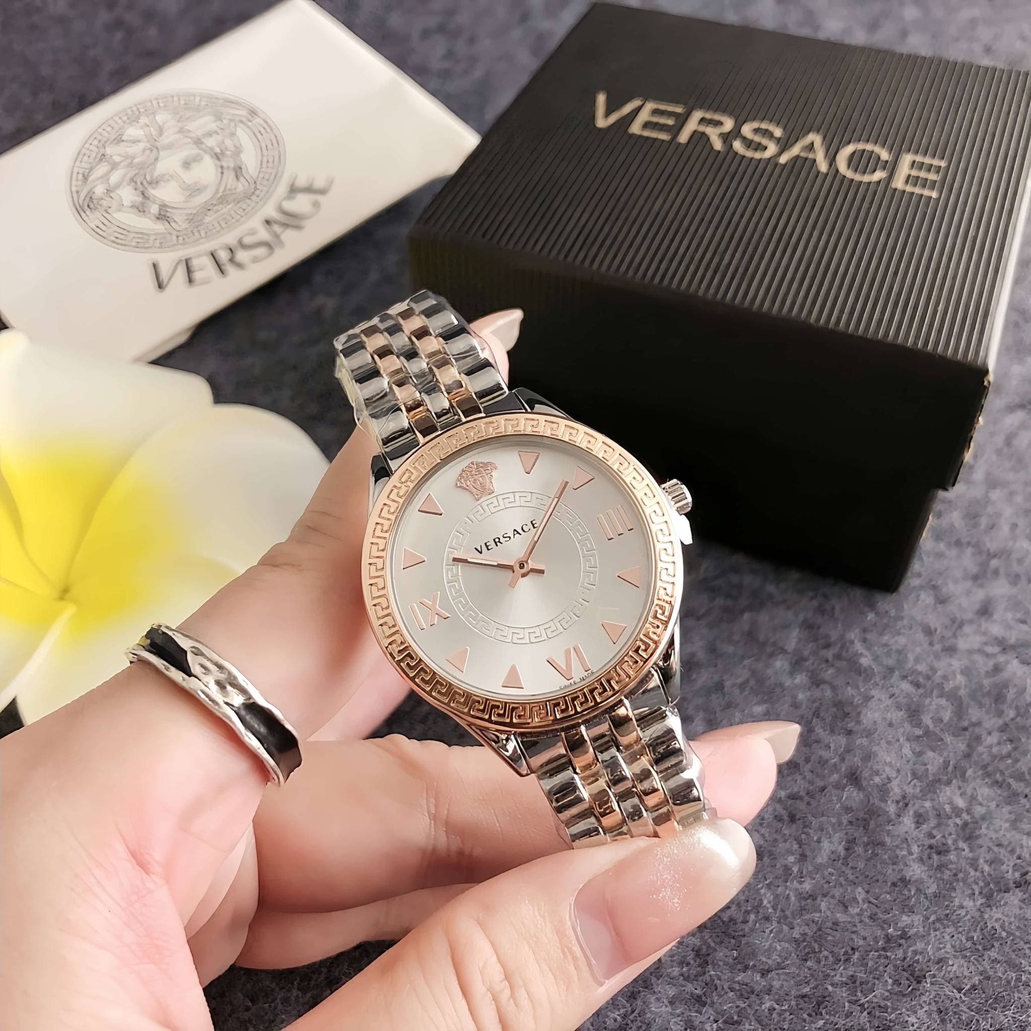 Montre suisse Versace avec cadran personnalisé pour homme, style décontracté et professionnel