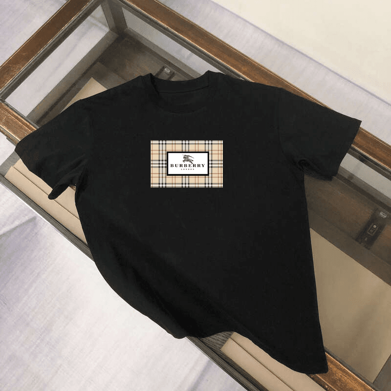 T-shirt tendance en coton 100 % de haute qualité, col rond et manches courtes, collection 2026.