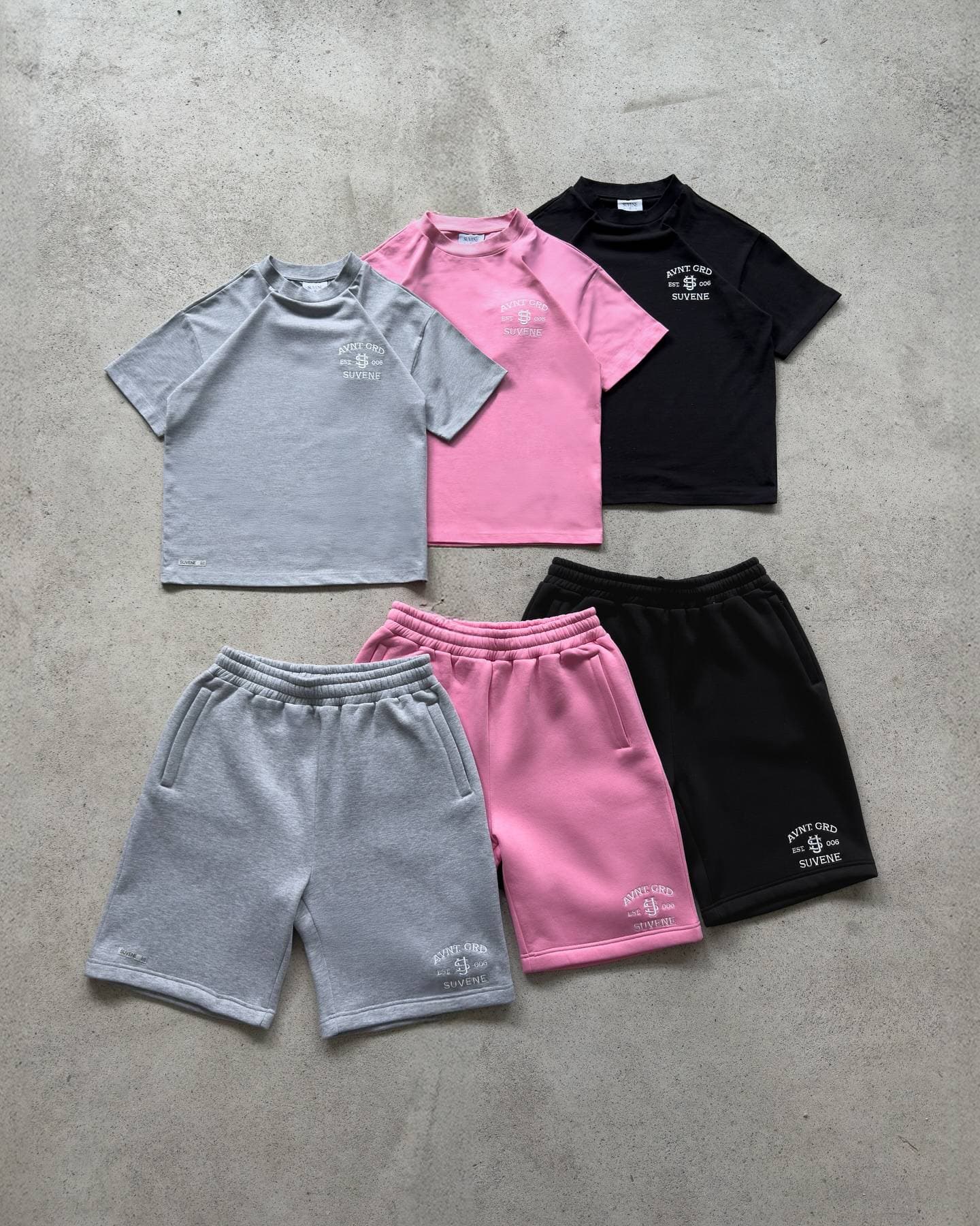 Men's Clothing Embroidered Pattern Short-sleeved Sweatpants Set, New Style, Suitable For All Occasions, A Must-have For Trendsetters.