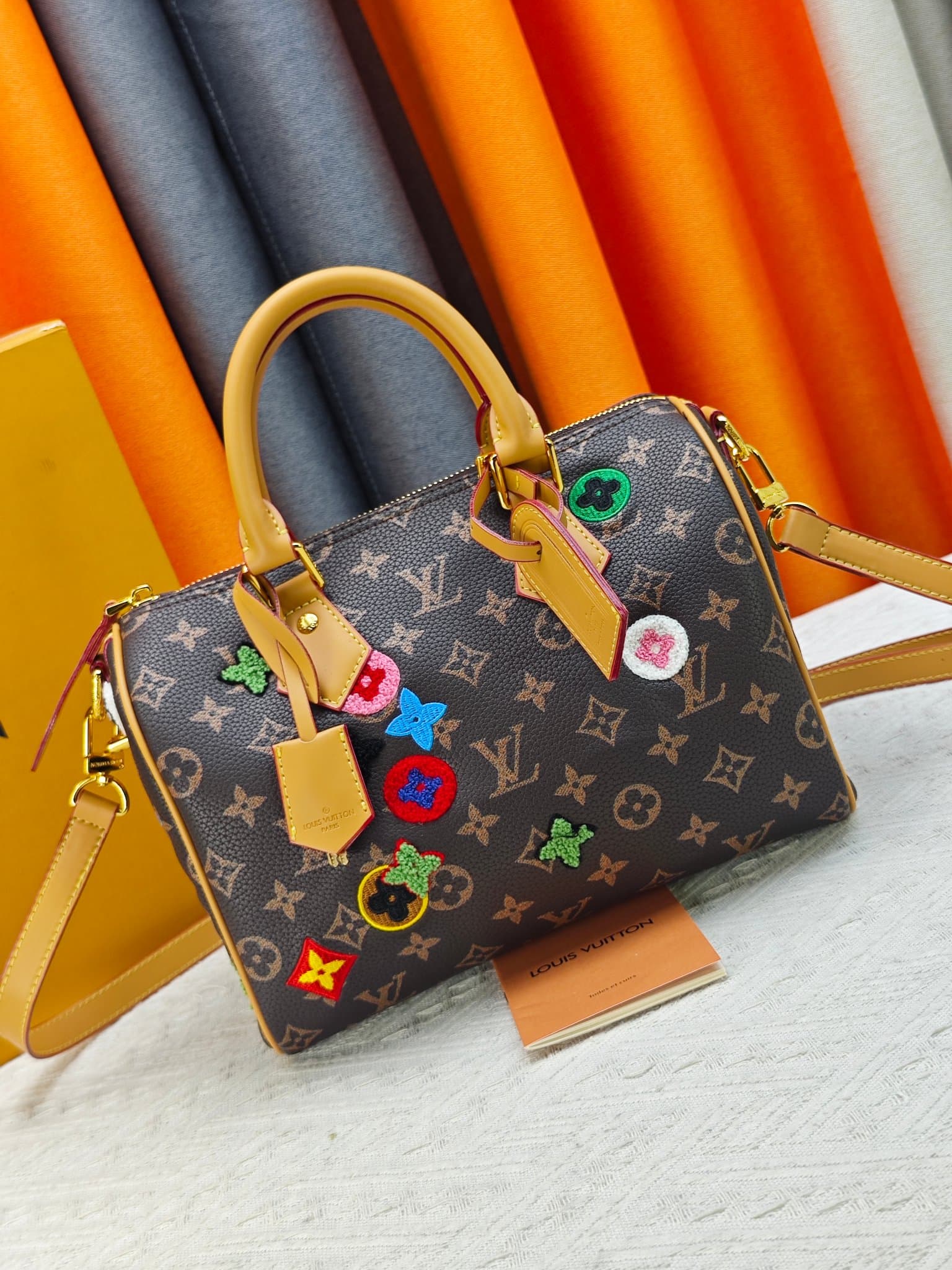 Sac à main LV, bandoulière avec anse amovible, texture haut de gamme et design polyvalent