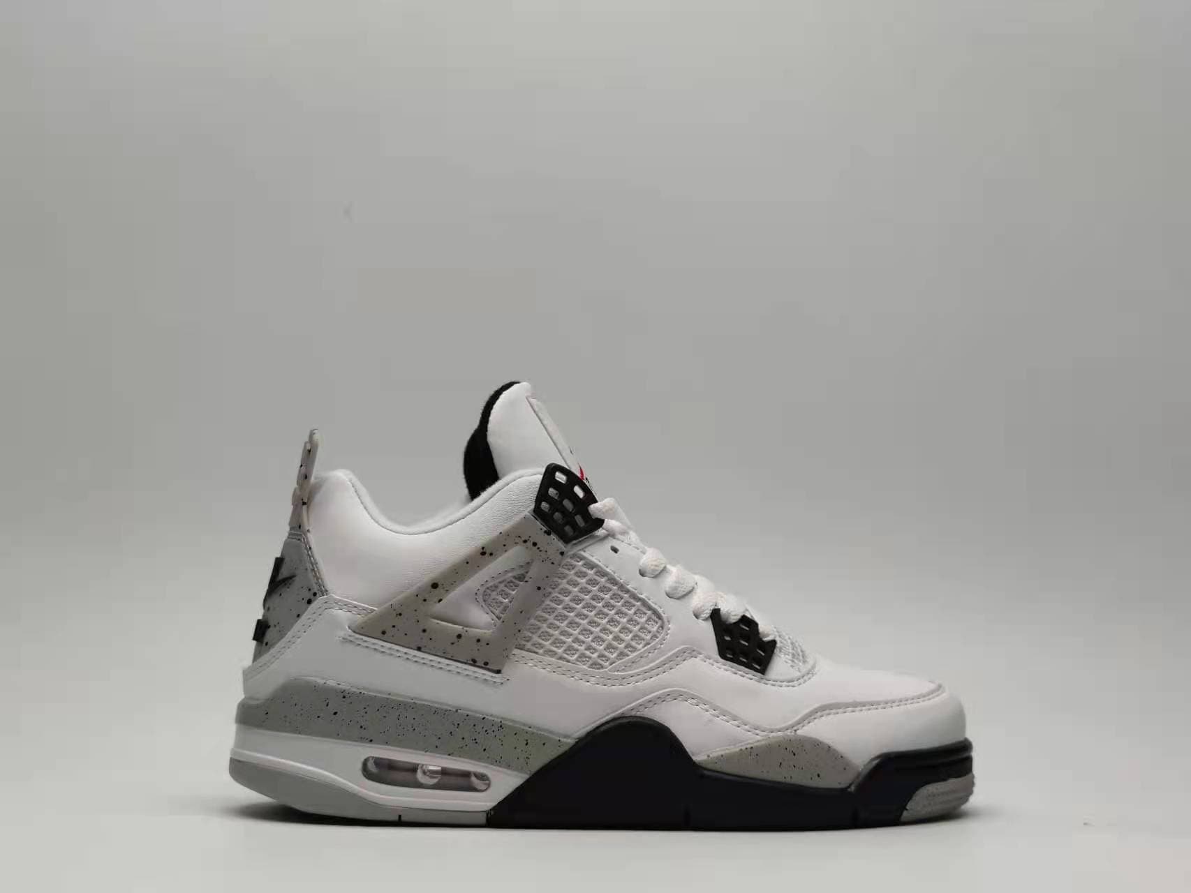 Vente en gros de chaussures de basket-ball J4 Joint White Sail Electric Mother Yellow And White Cement Hot Lava Big Paris Chaussures de sport pour ho