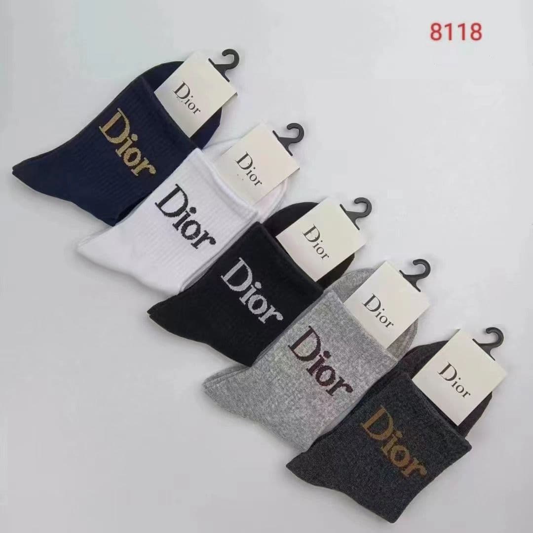 Automne et hiver nouvelles chaussettes mi-tube chaussettes d'affaires décontractées pour hommes lettres tendance de la mode pour hommes chaussettes