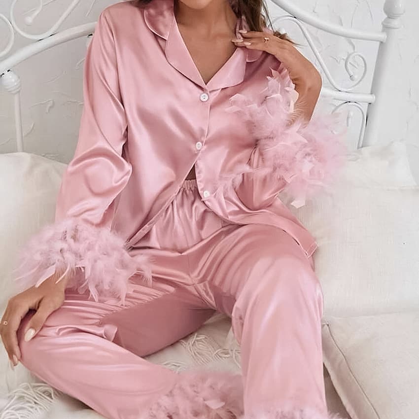 Women's Sleepwears Ice Silk Pajamas Fashion Ostrich Feather Shirt Trousers Loose Two piece Feather Home Clothes Women