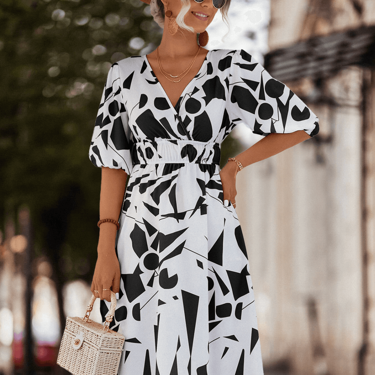 Spring/Summer 2023 New Hot Selling V-neck Bubble Sleeve Dress