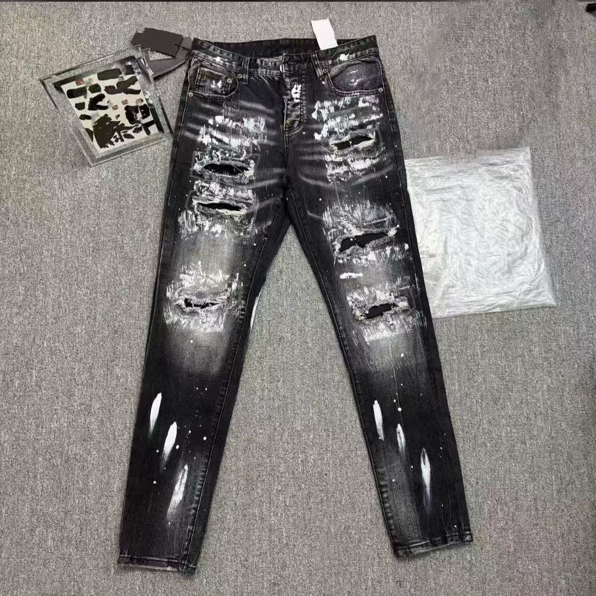 Streetwear Splatter Jeans – Unisex Distressed Denim Pants With Paint-Drip Effect & Relaxed Fit Comfort Engineering
