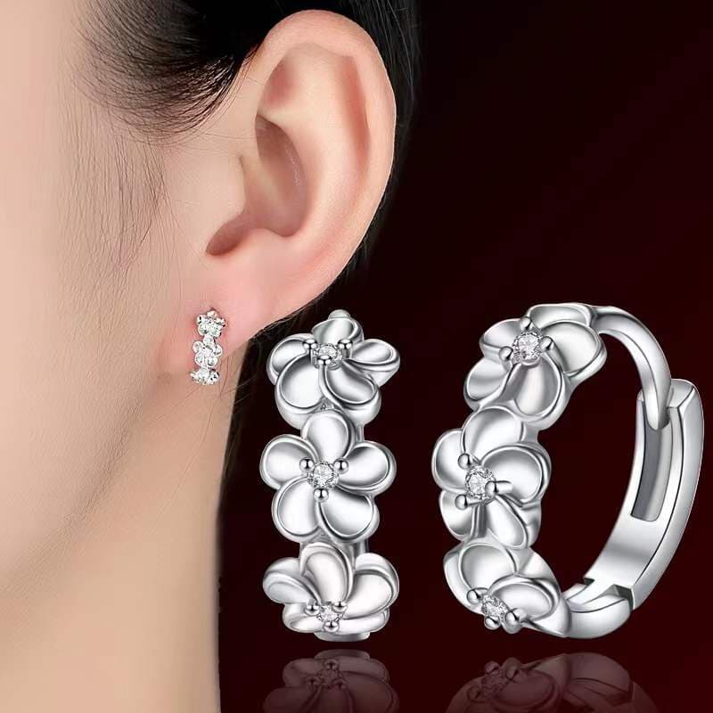 Camellia Earrings Plum Blossom Clips Versatile Fashion Diamond-Encrusted Fresh Flower Ear Jewelry