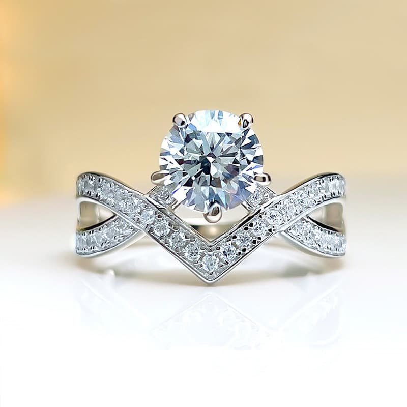 Cao Shi 2023 New Crown Ring Wom, Light Luxury and Beautiful Fashion Ring, Coronation of Love Wing Head Jewelry for
