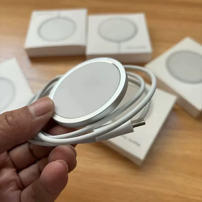 Applicable To Iphone 15W Magnetic Wireless Charger Magsaf20w Suit Iphone16pro/14/13/12 Ultra-Thin Sucker Max Accessories