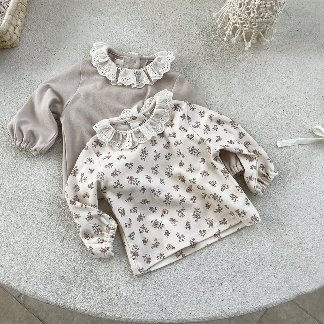 Mother & Kids 2026 Spring Baby's Top Floral Base Shirt Cotton T-Shirt Long Sleeve Women's Lace Lap Crewneck Korean Style