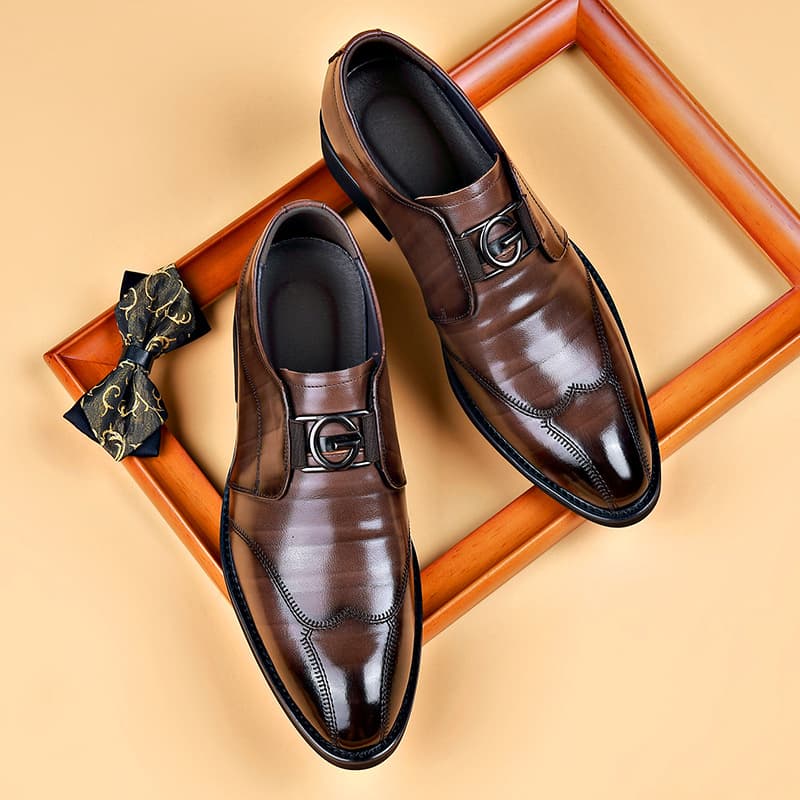 Men's Casual Business Set Embroidered Pointed Leather Shoes