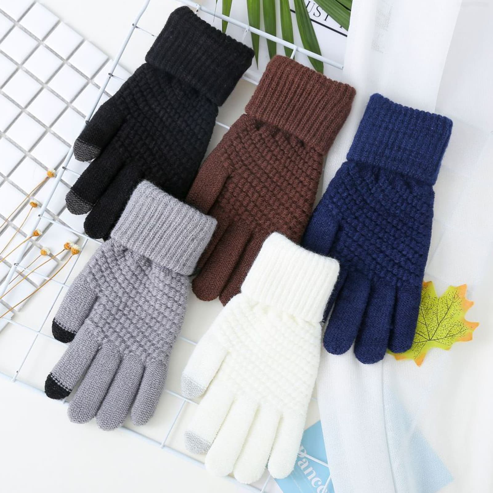 Zhuoxinder 1 Pair Winter Men Women Knitting Touch-screen Non-slip Gloves Warmer Mittens-Black