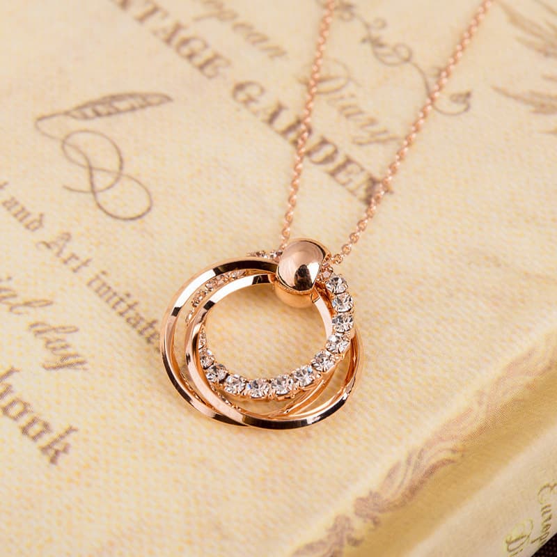 Mobius Three-Ring Necklace For Women Simple Versatile Fashion Fresh Sweet Collarbone Chain